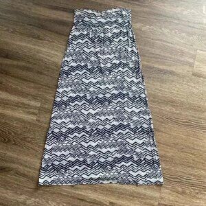 Black and White Aztec Maxi Skirt - S